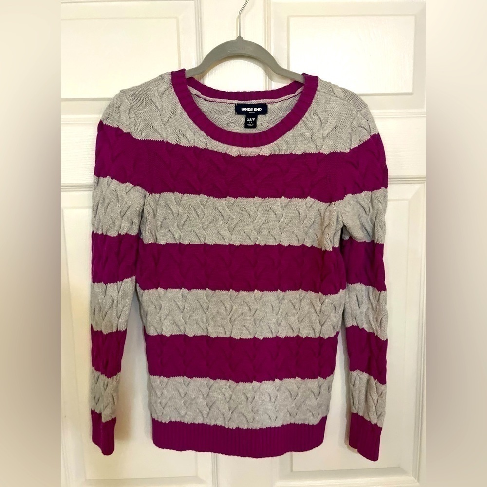 🖤CUTE & COMFY!- cableknit sweater by Land’s End